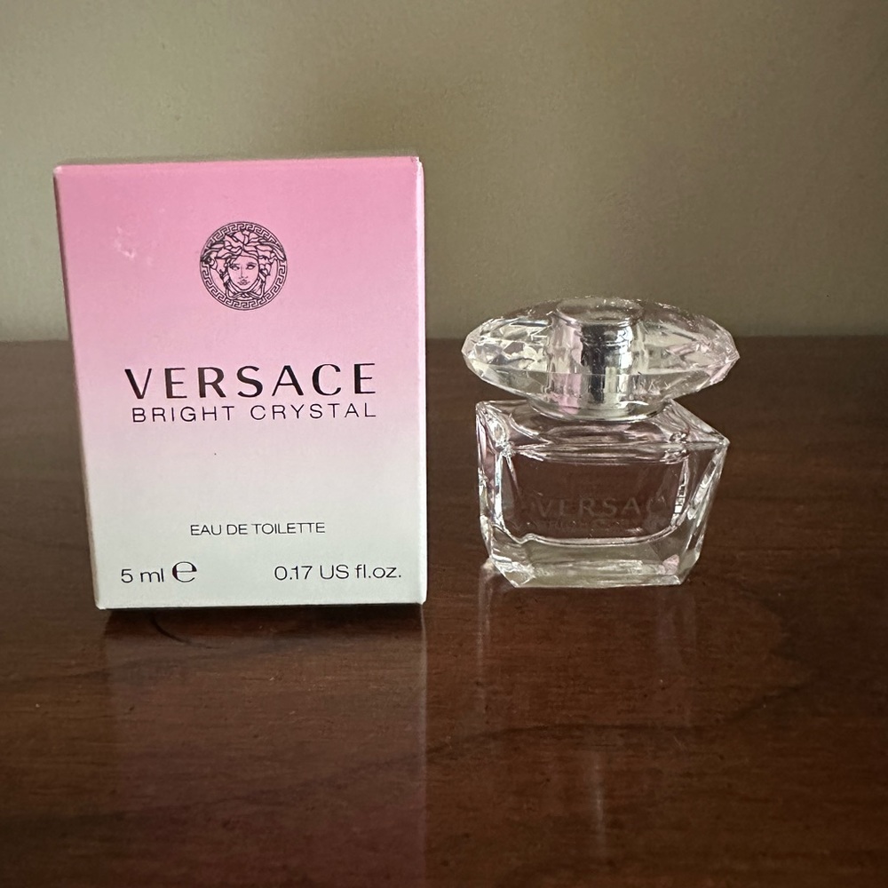 Bright Crystal by Versace 0.17oz/5ml mini New in Box